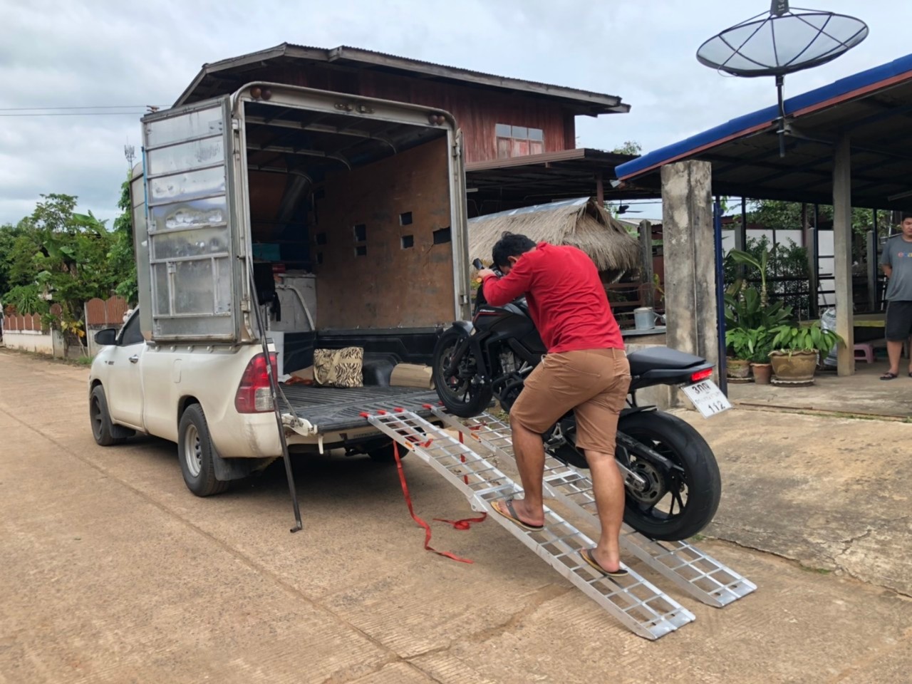 รถขนของส่งทั่วประเทศ - กิตติยา 1990 ทรานสปอร์ต 20