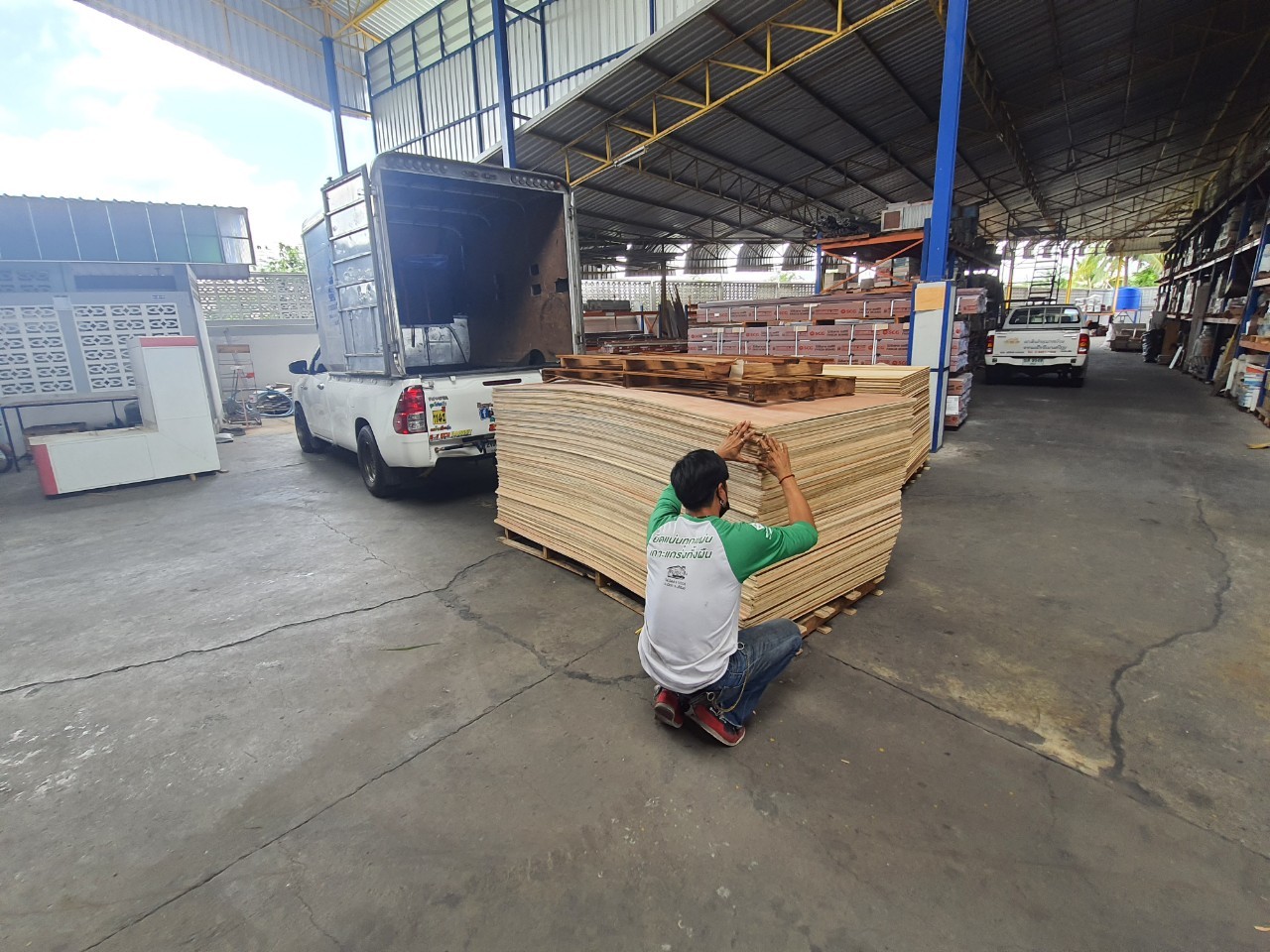 รถขนของส่งทั่วประเทศ - กิตติยา 1990 ทรานสปอร์ต 80