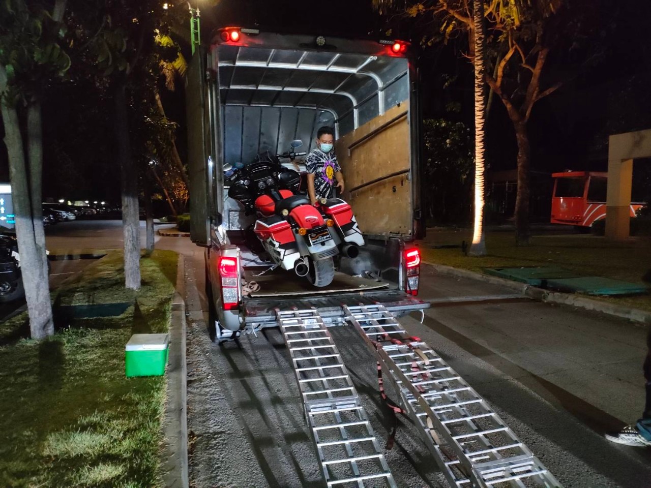 รถขนของส่งทั่วประเทศ - กิตติยา 1990 ทรานสปอร์ต 81