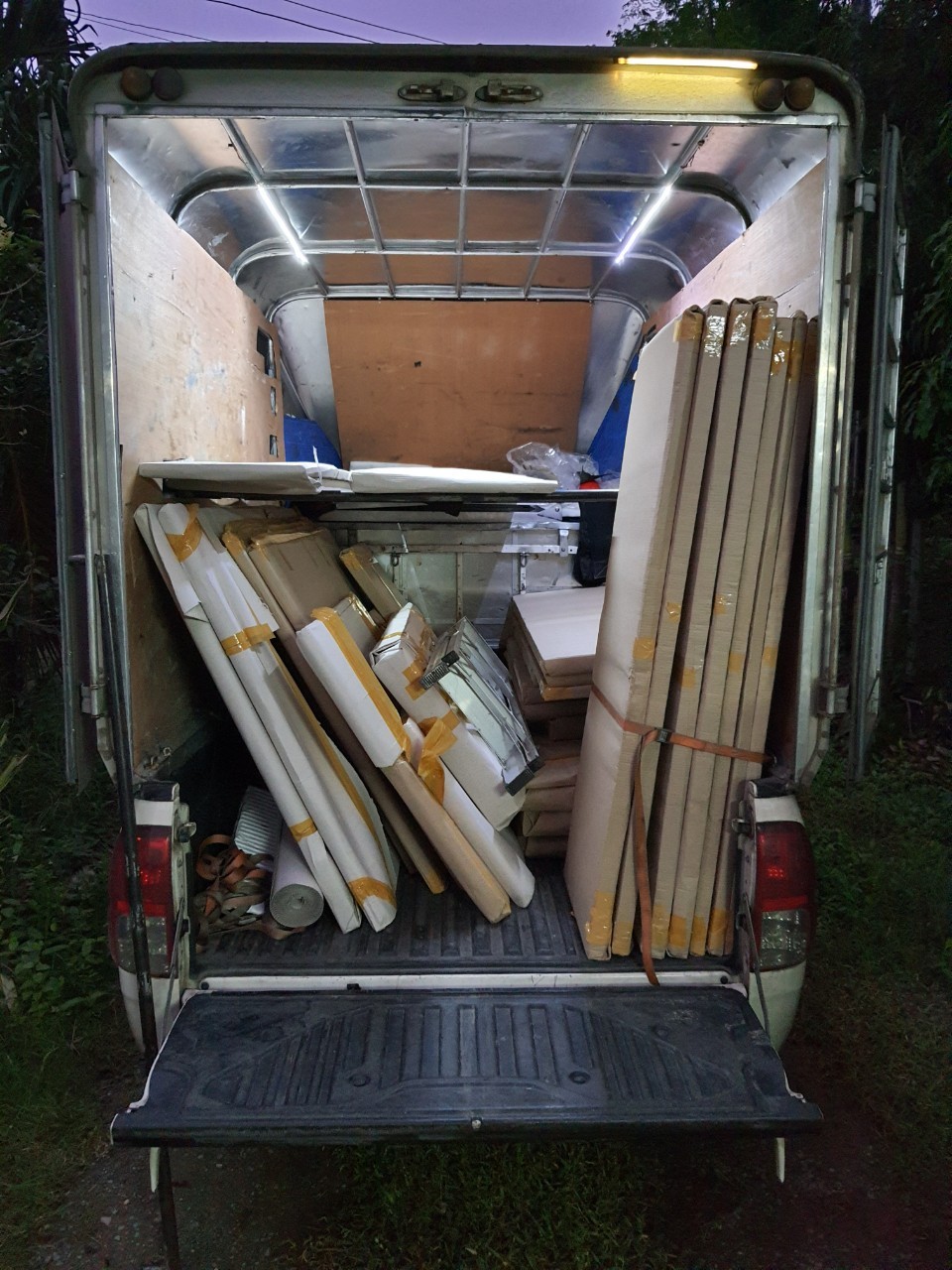 รถขนของส่งทั่วประเทศ - กิตติยา 1990 ทรานสปอร์ต 96